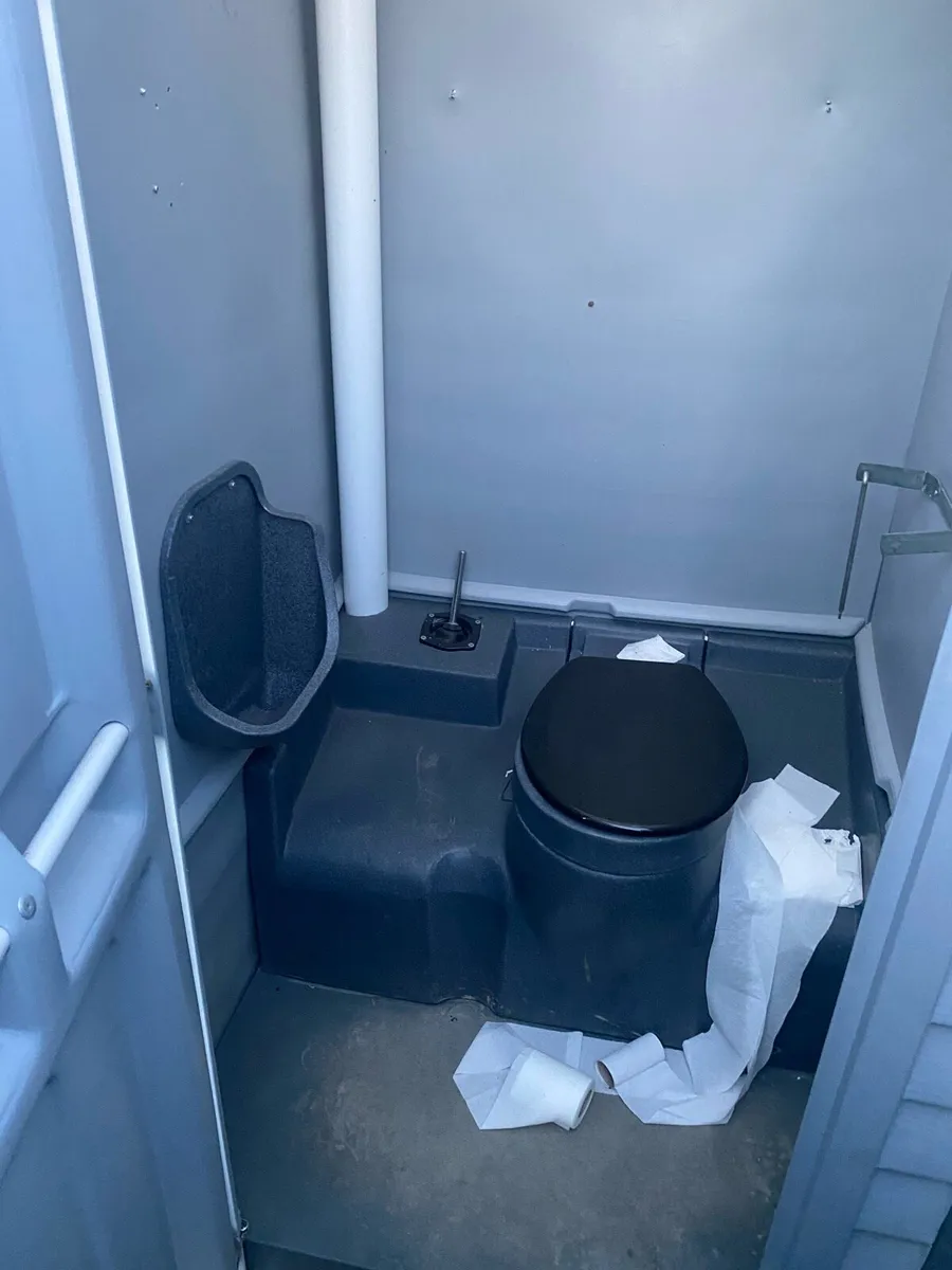 Portable Toilet - Image 3