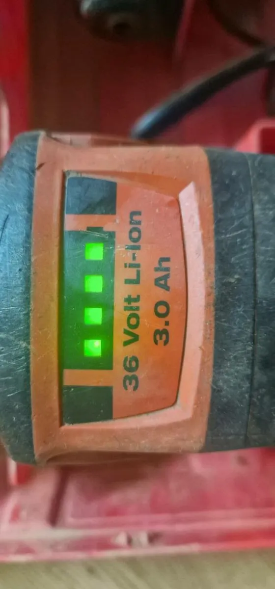 Hilti TE 6-A36 cordless rotary hammer drill. - Image 3