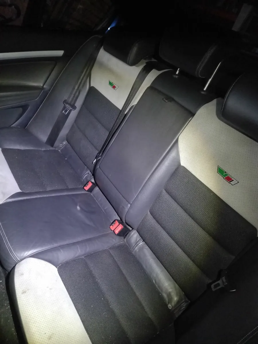 Skoda Octavia  VRS  2.0  TDI for parts - Image 4
