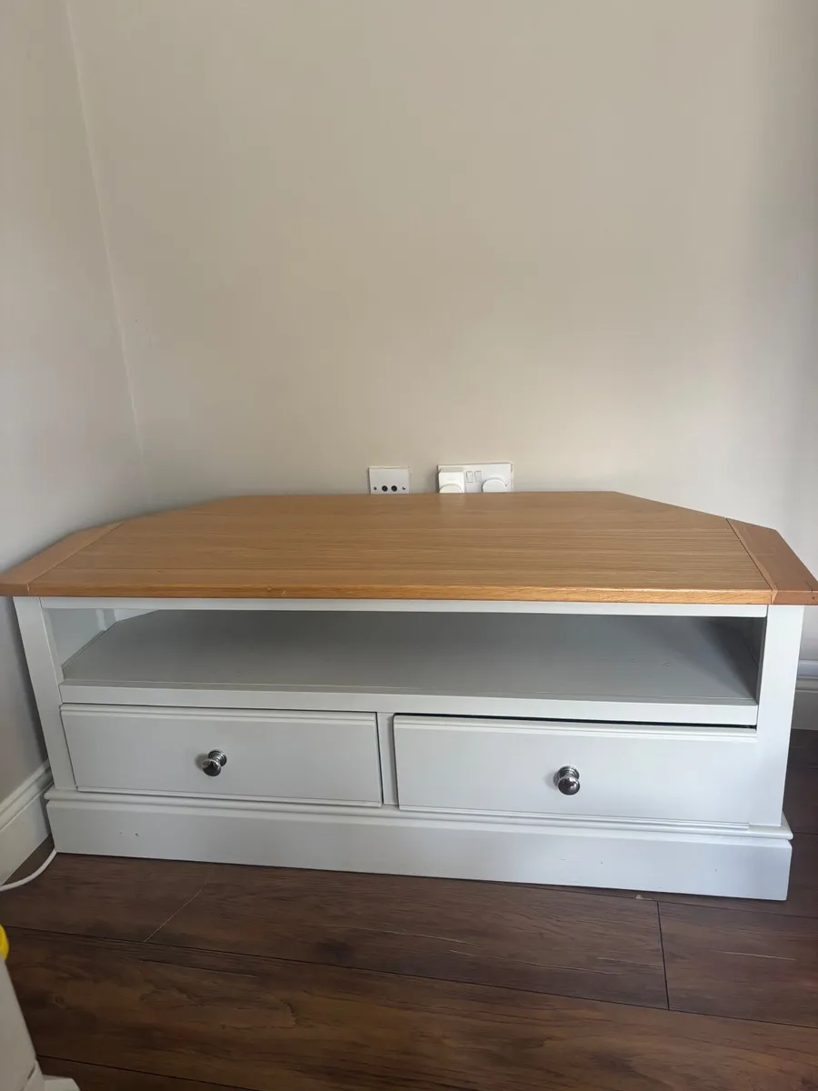 TV Unit