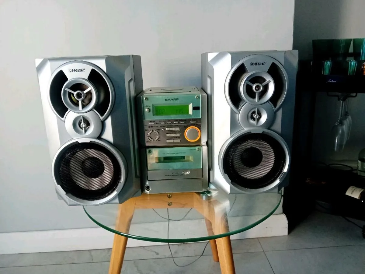 Sharp  stereo  system - Image 1