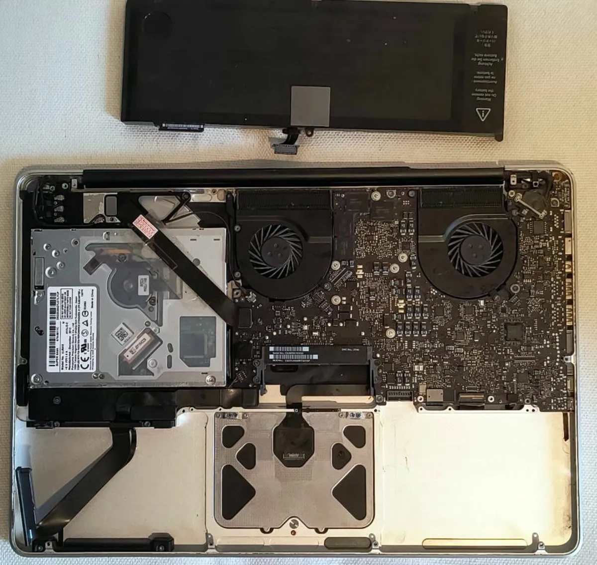 MacBook Pro a1286 not working! - Image 3