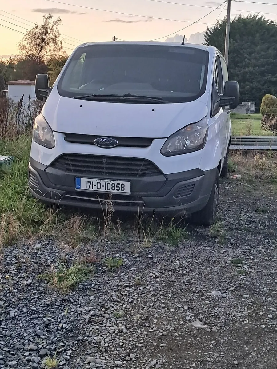 vans and in different states of repair - Image 1