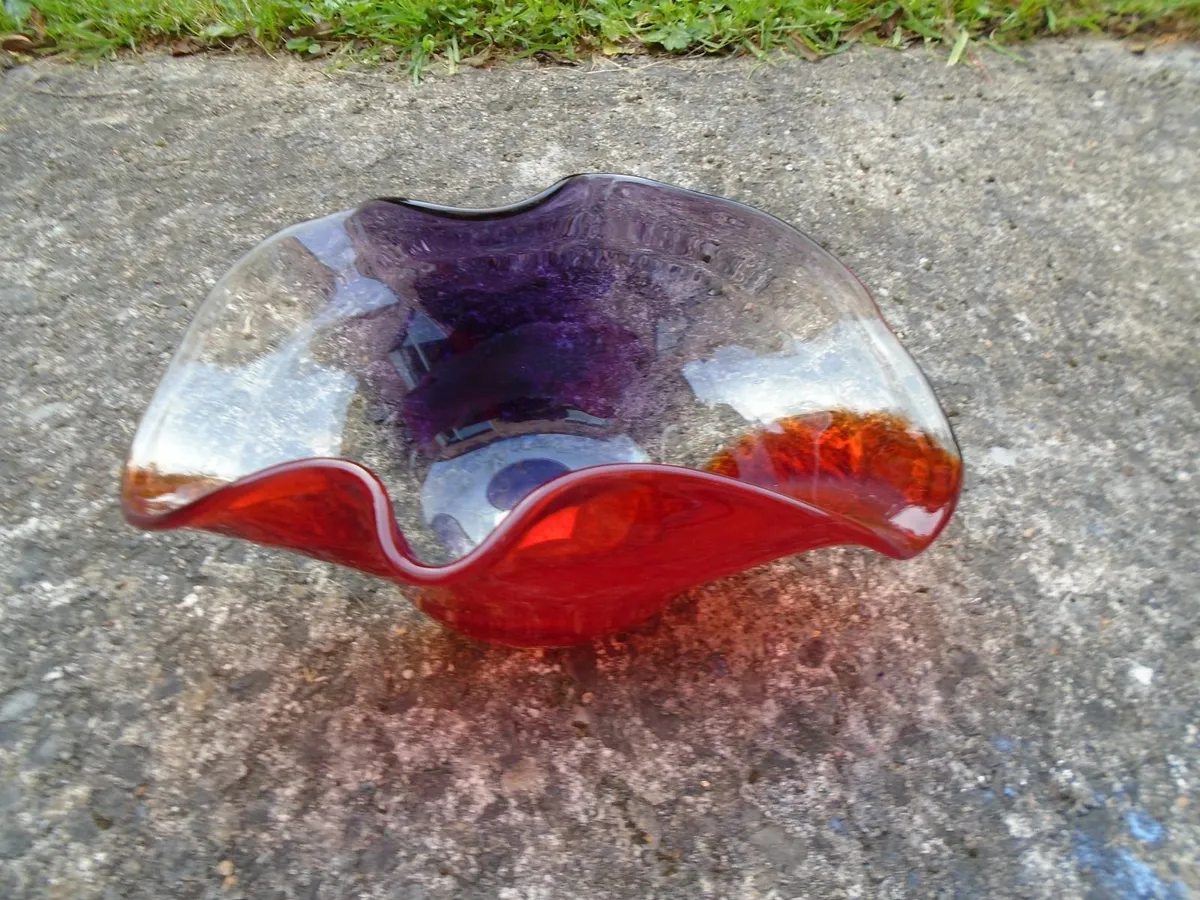 Coloured glass bowl, Home decor, Bowl - Image 2