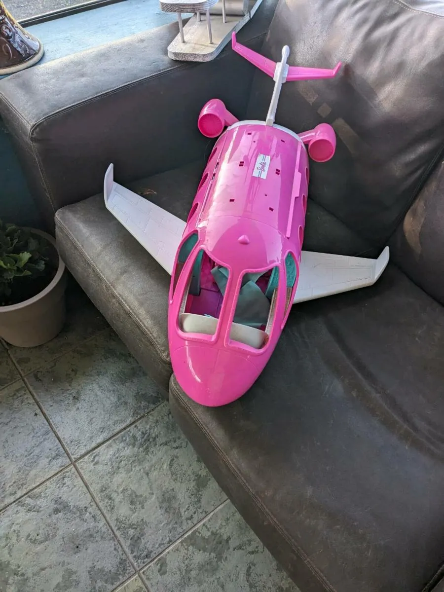 Barbie airplane - Image 1