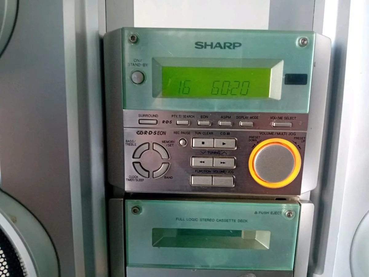 Sharp  stereo  system - Image 3