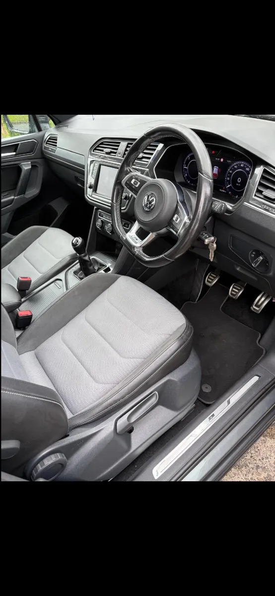 Volkswagen Tiguan 2017 - Image 4