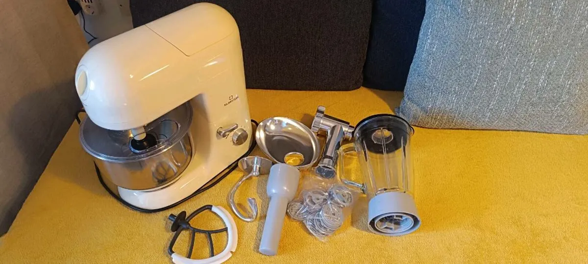 Food Processor - Image 1