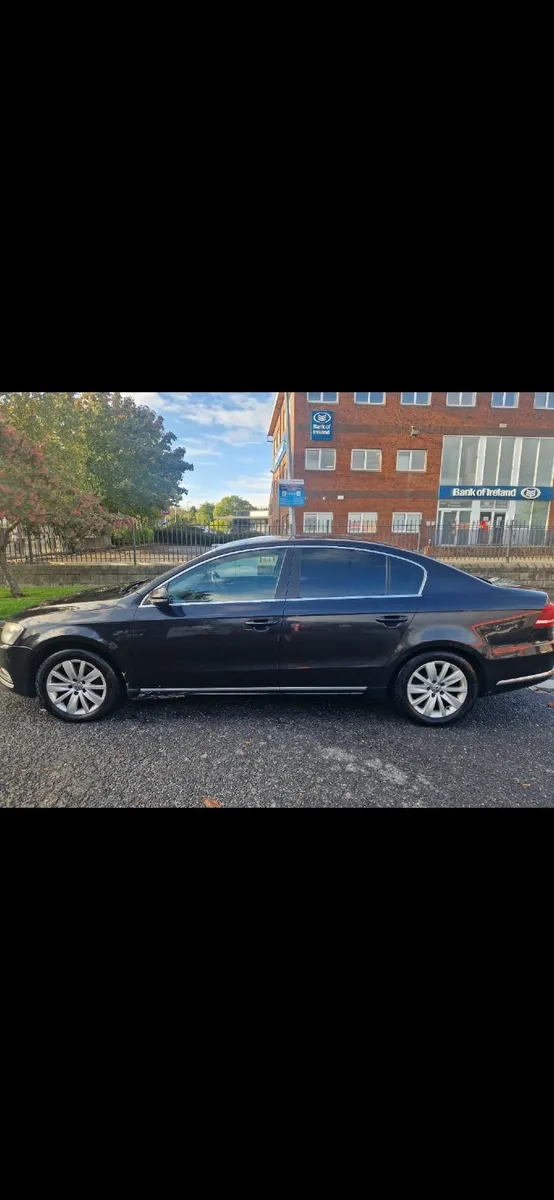 Volkswagen Passat 2012 - Image 4