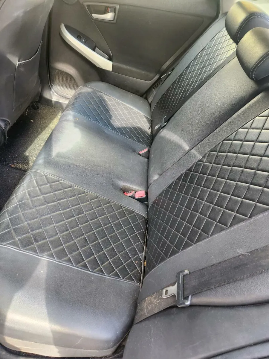 Tailored seat covers - Image 2