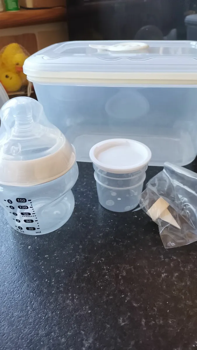 Tommee TippeeManual breast pump - Image 2