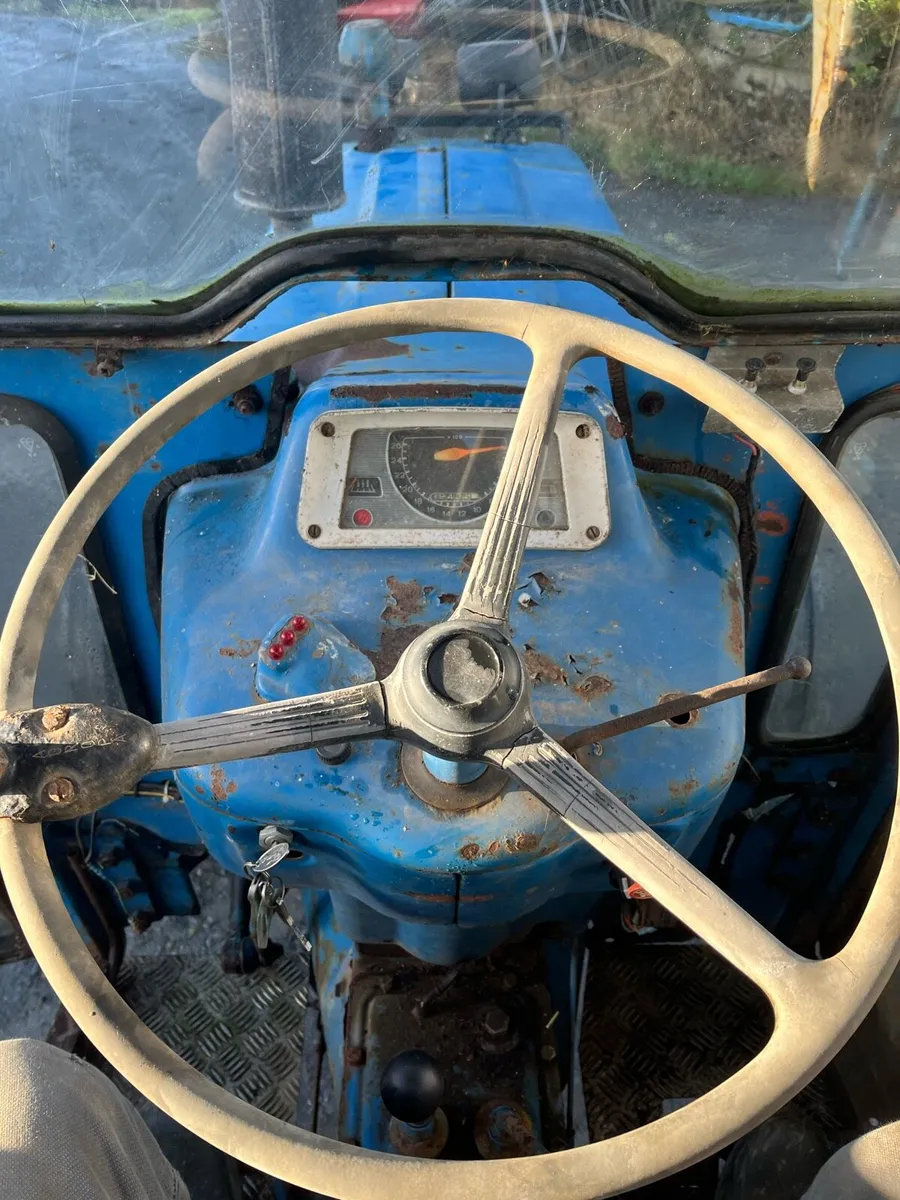 Ford 4000 - Image 2