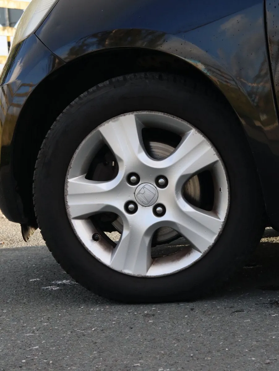 Honda Jazz 2011 - Image 2