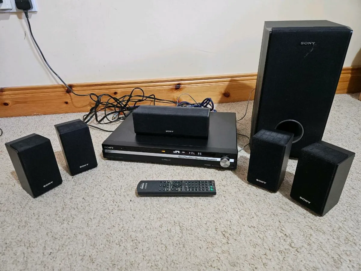 Sony DVD Home theatre system - Image 1