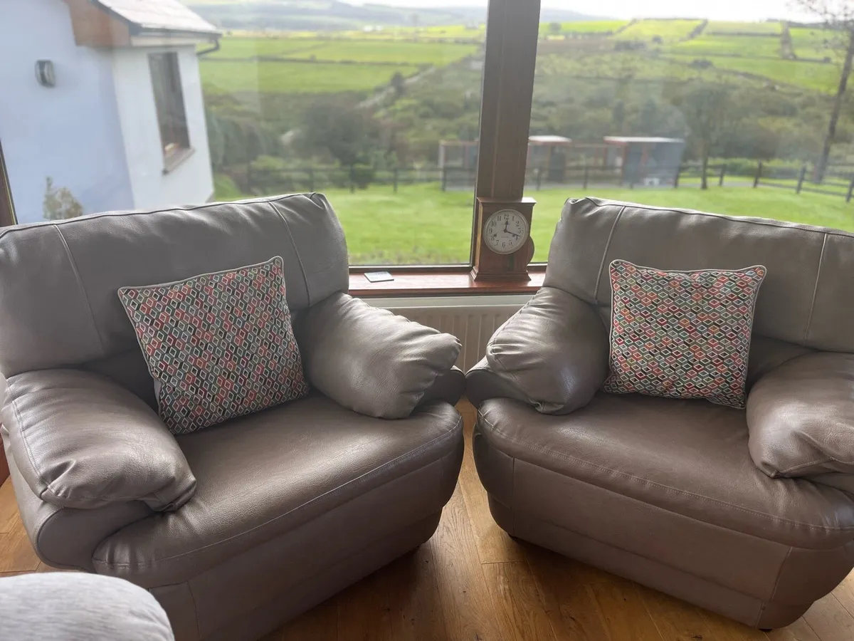 Leather Armchairs & Couch - Image 1