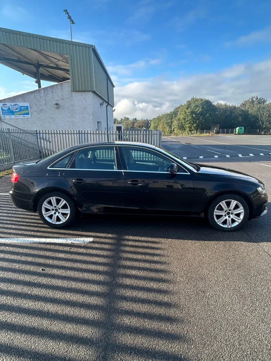 09 Audi A4 2.0TDI - Image 4