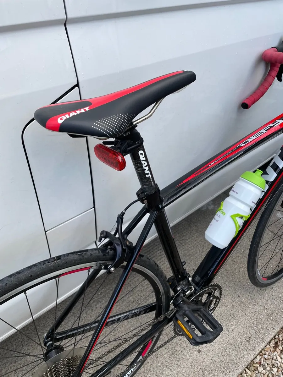 Giant Road Bike - Image 2