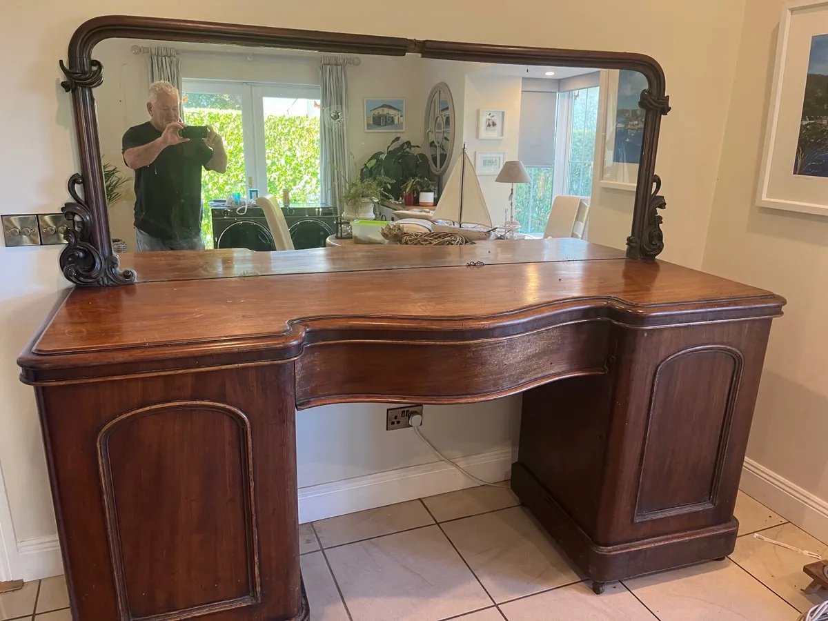Dresser - Image 2