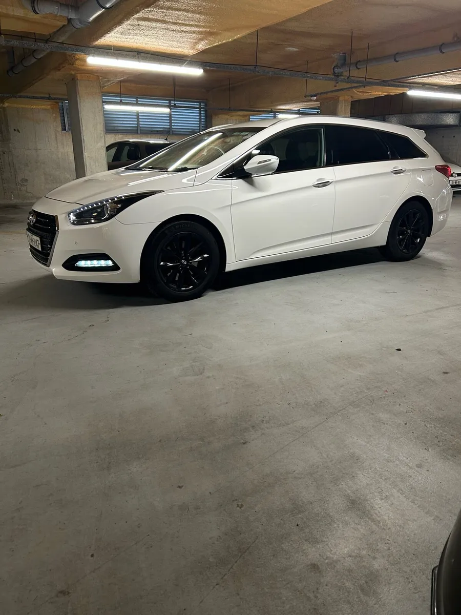 Hyundai i40 automatic - Image 3