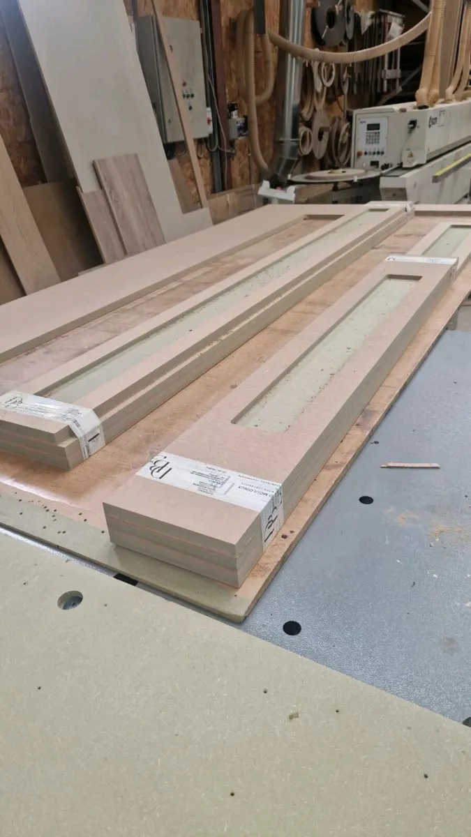 5 piece kitchen cabinet doors - Image 4