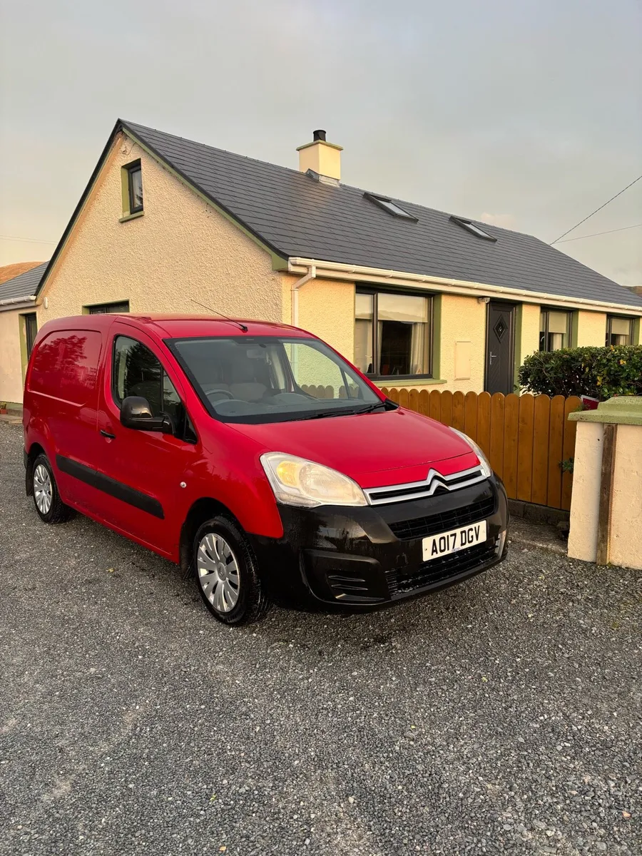2017 Citroen Berlingo - Image 1