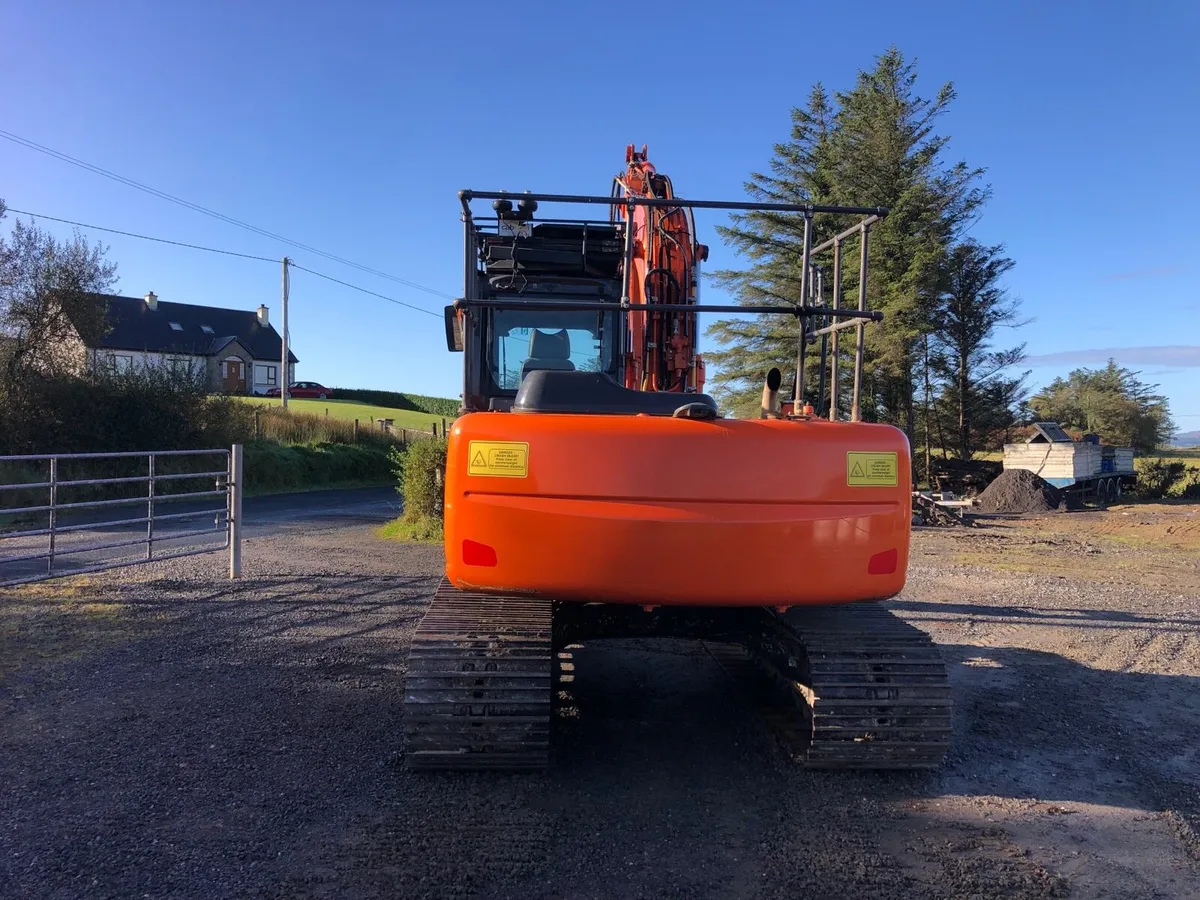 Hitachi zx130-3 - Image 4