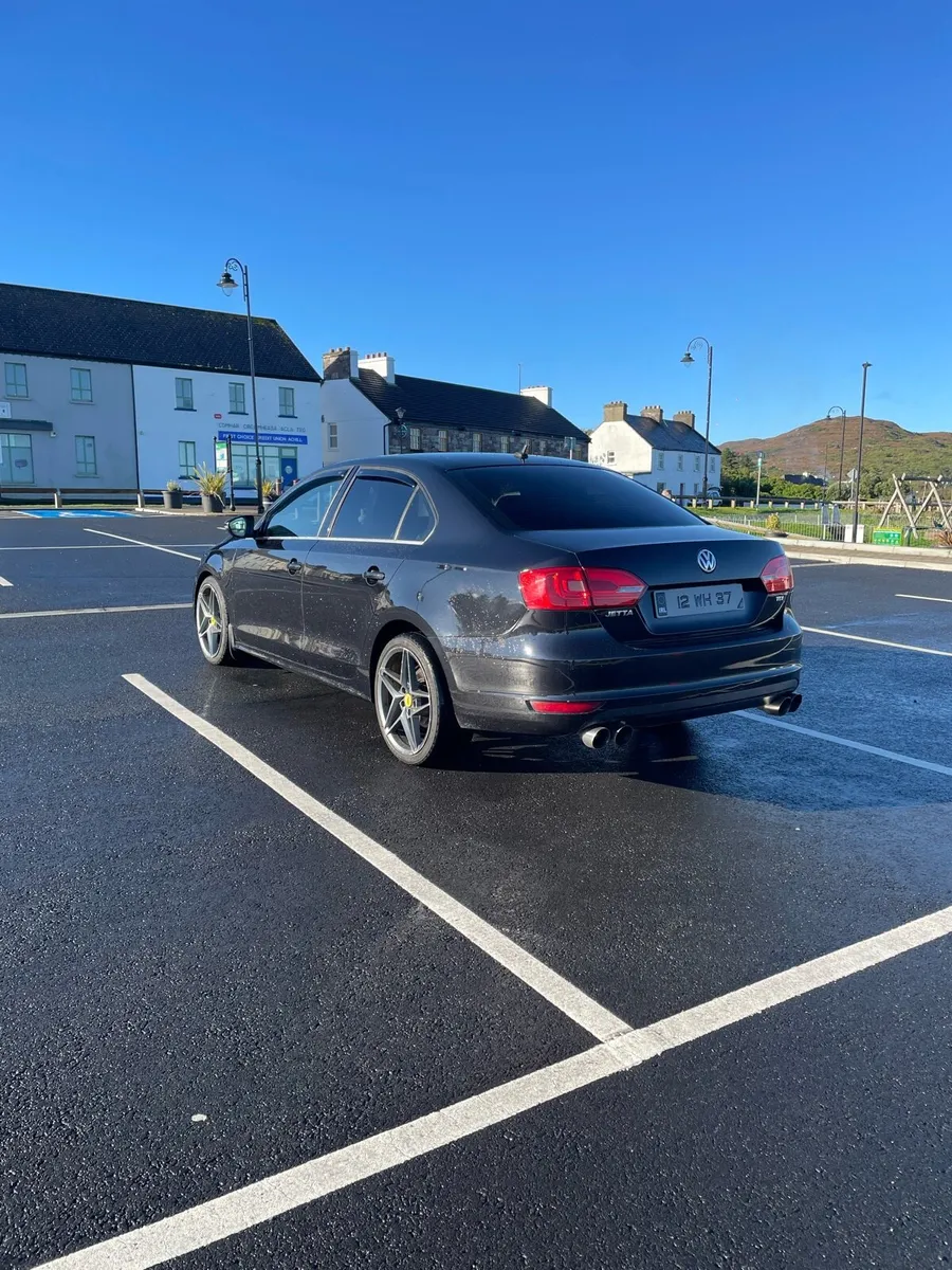 Volkswagen Mk6 Jetta Highline 1.6tdi - Image 3