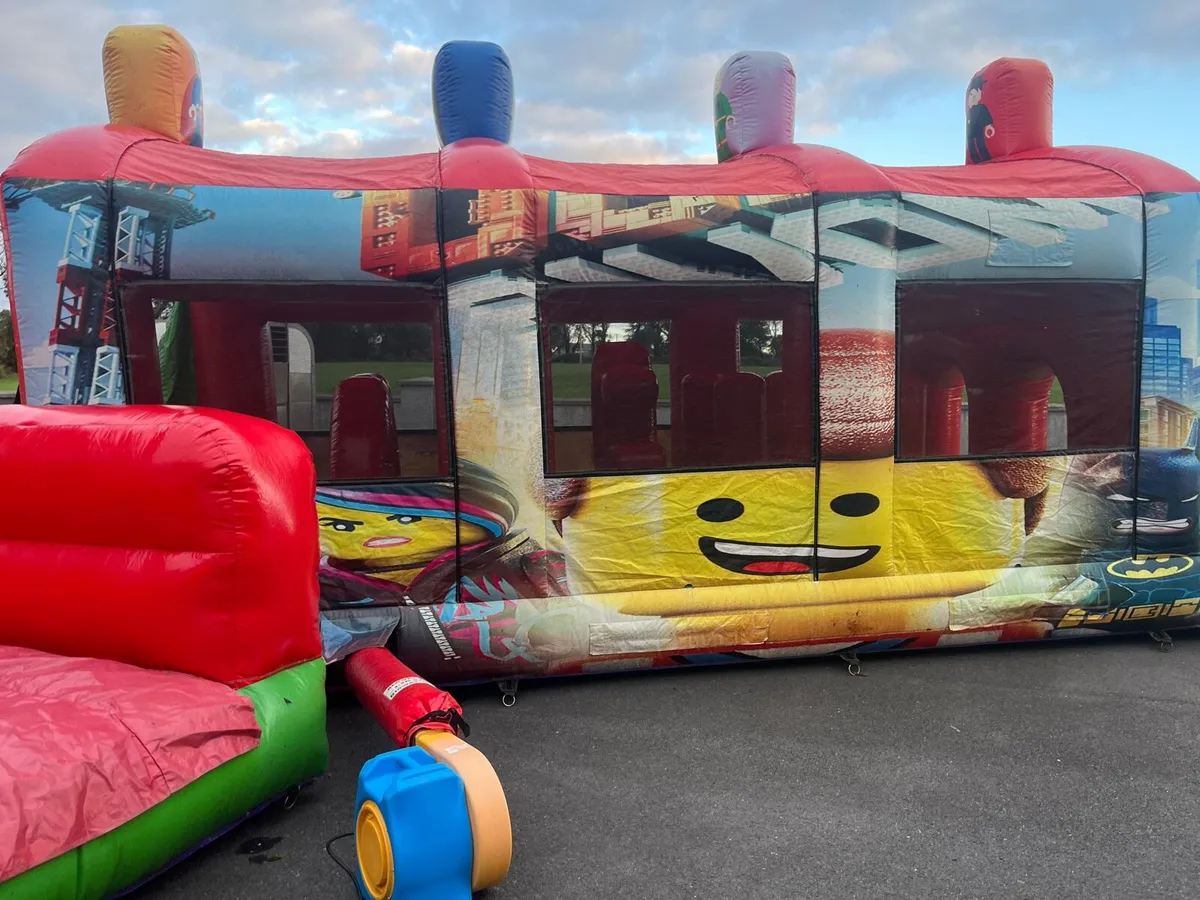 Obstacle course bouncy castle - Image 4