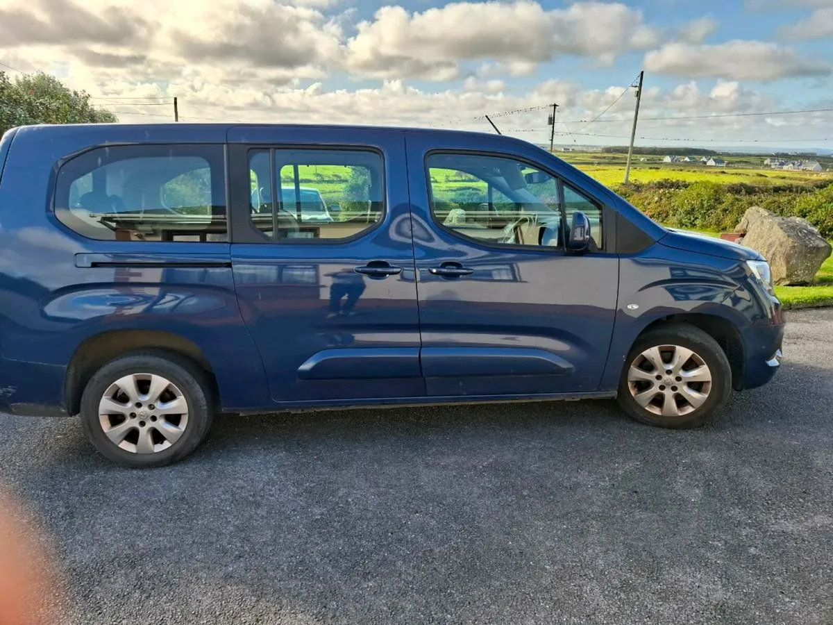 Car - Image 3