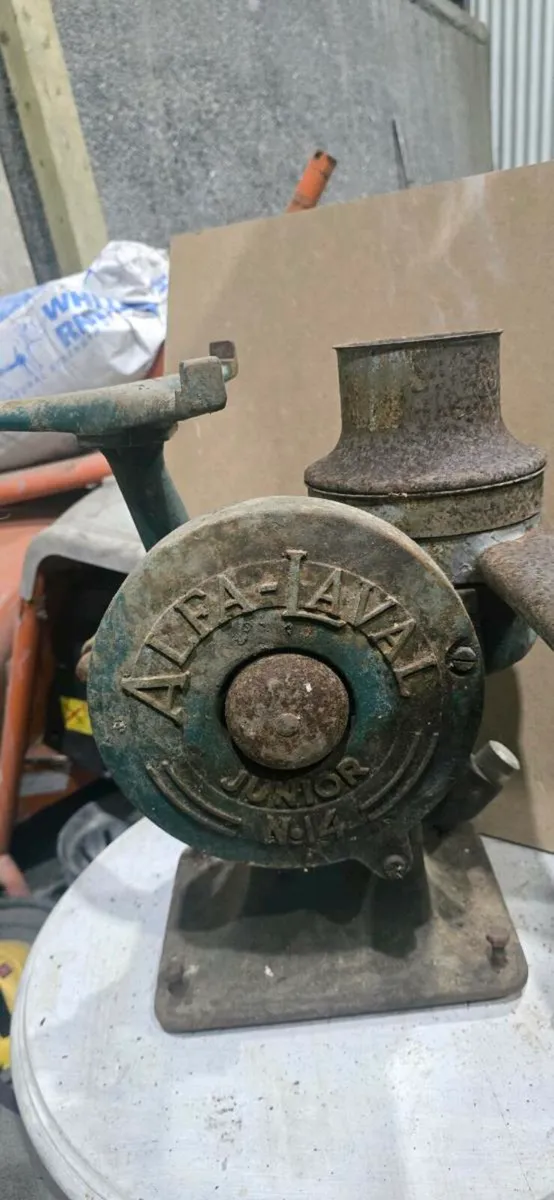 Vintage Milk/Cream Seperator - Image 2