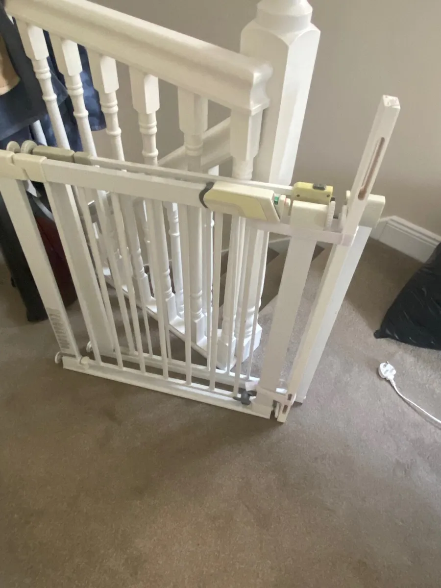 Baby gate - Image 2