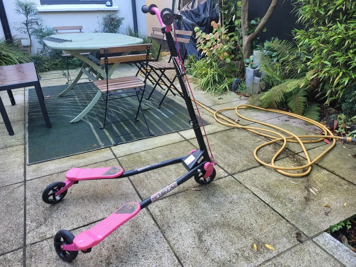 Scooter - Image 2