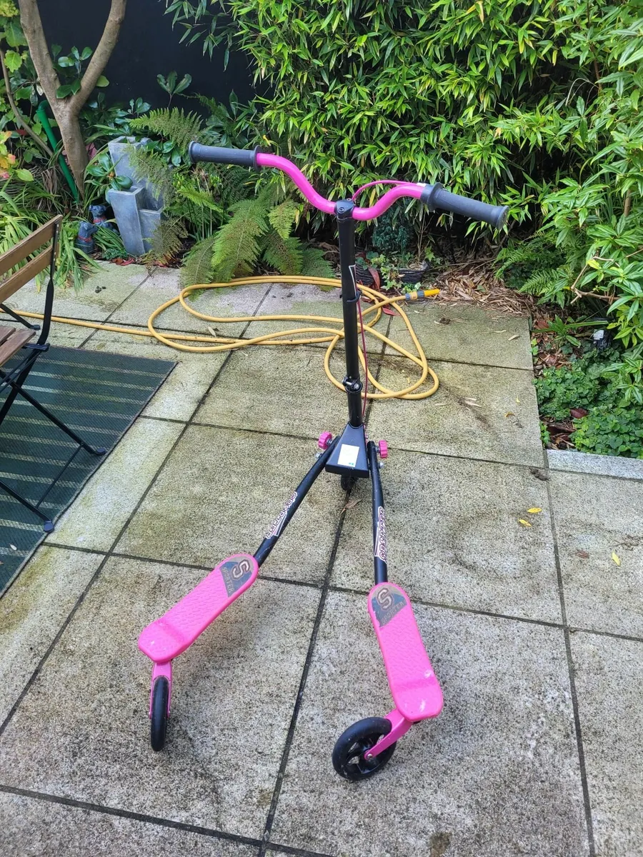 Scooter - Image 3