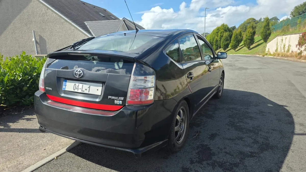 Toyota Prius 2004 - Image 1