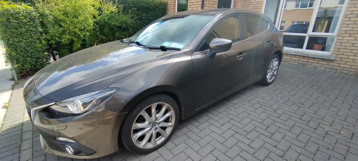 2014 Mazda3 GT 2.2D – 137k km - Image 2