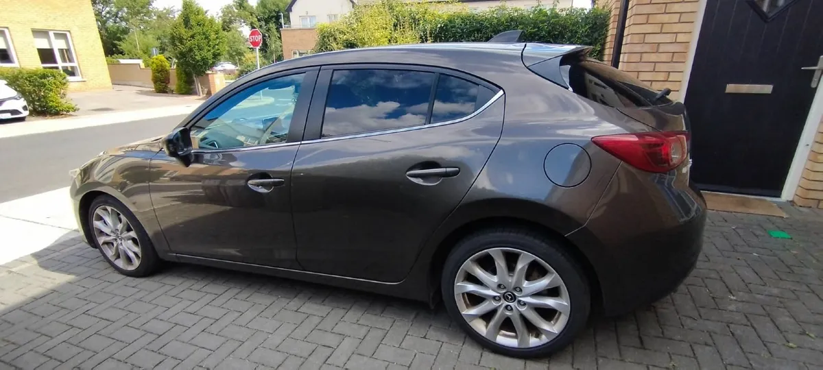 2014 Mazda3 GT 2.2D – 137k km - Image 4