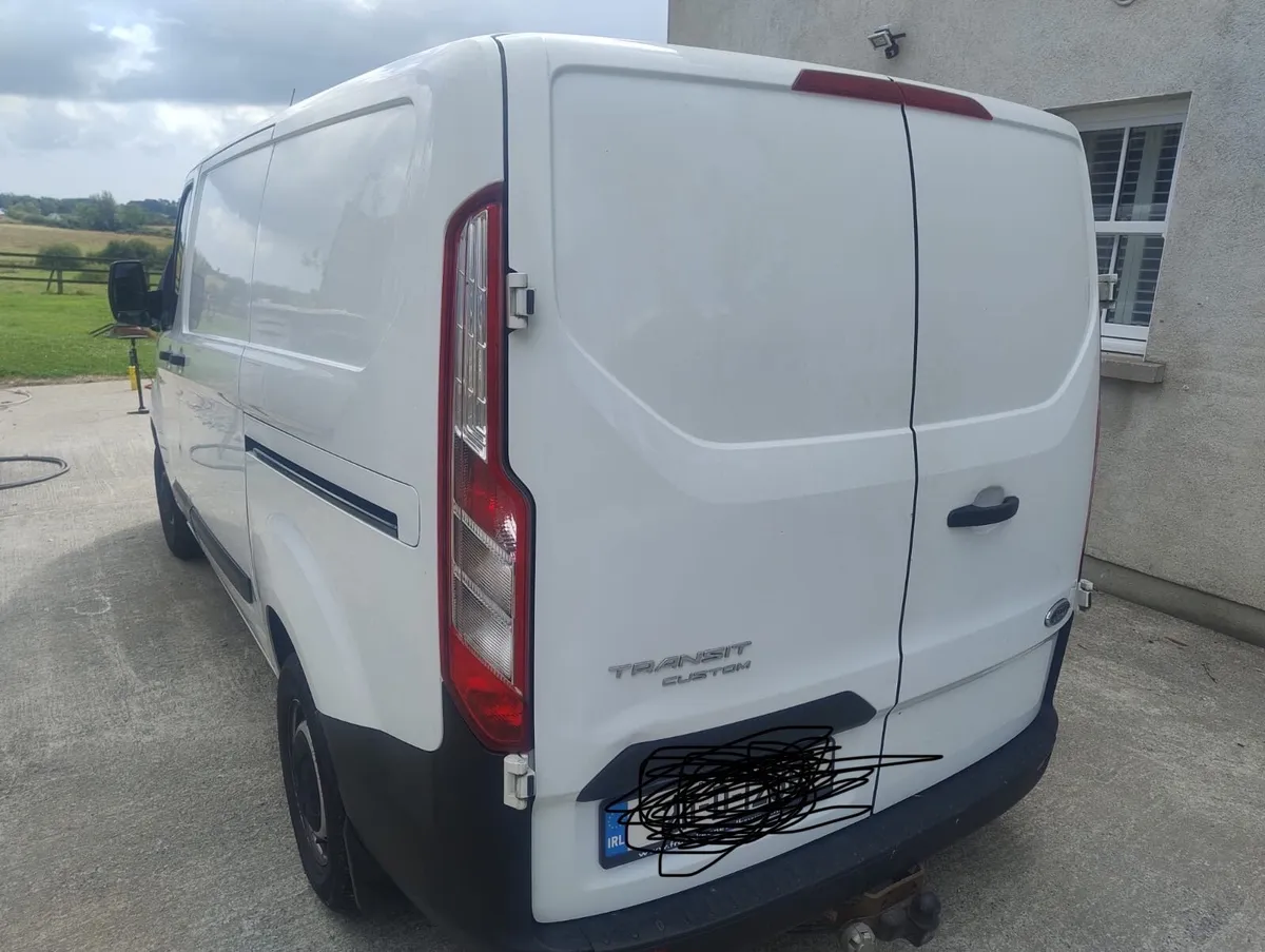 Ford Transit Custom 2021 - Image 4