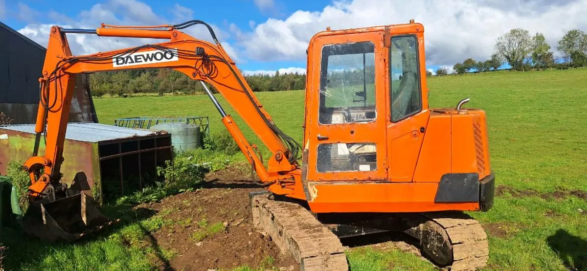 Excavator - Image 4