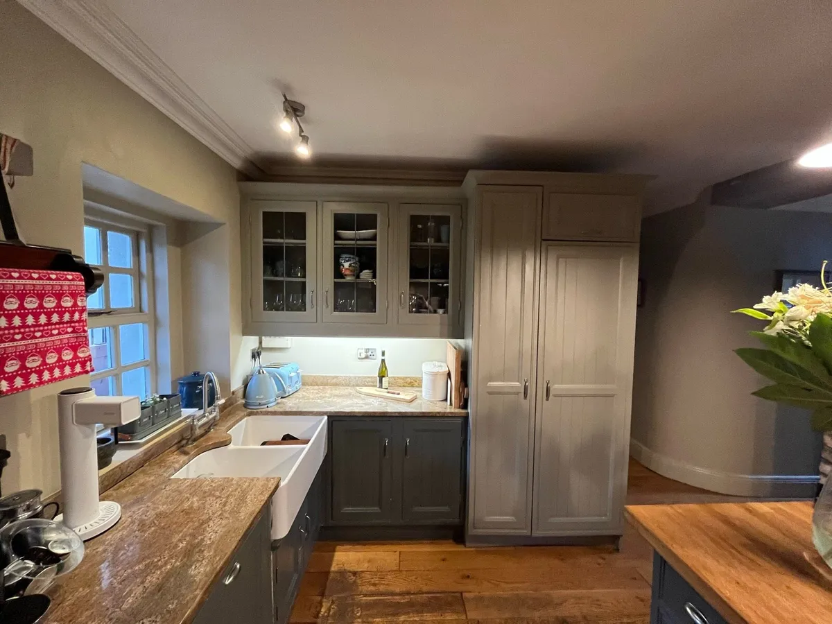 Handmade wooden kitchen - Image 1