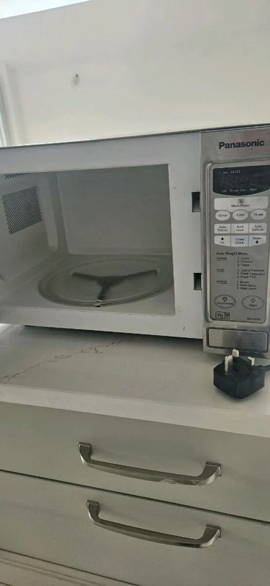 Microwave - Image 2