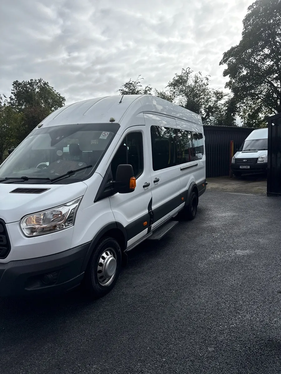 Bus - Image 2