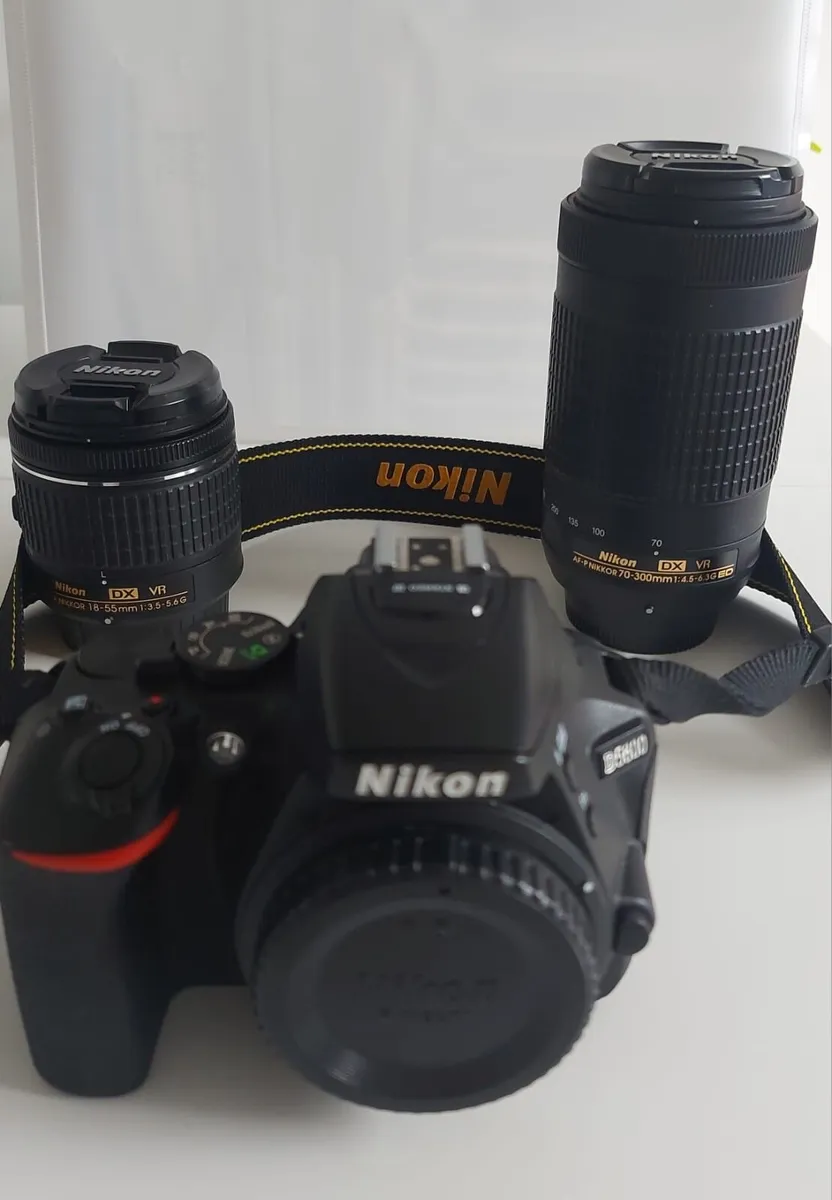 Nikon D5600 DSLR Camera Kit – Excellent Condition - Image 2