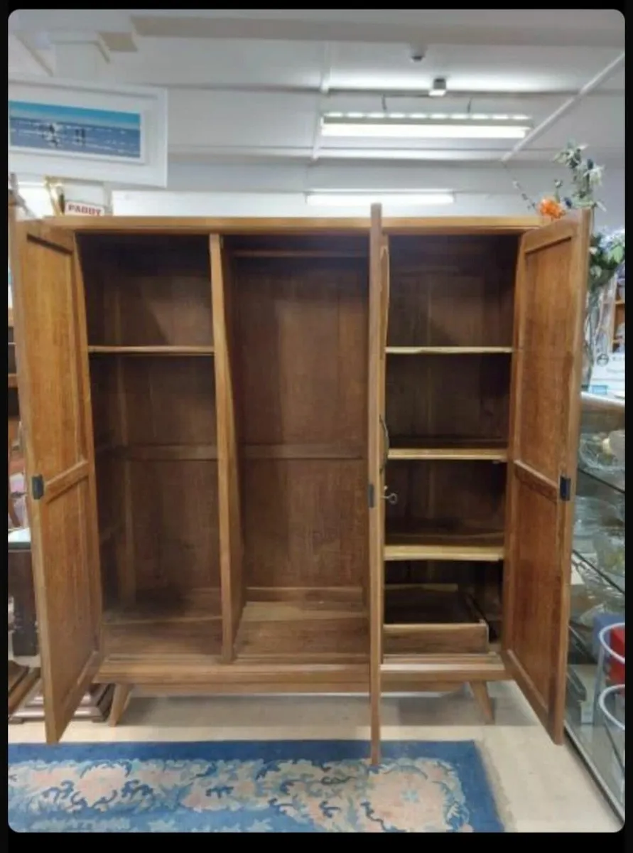 Wardrobe - Image 2