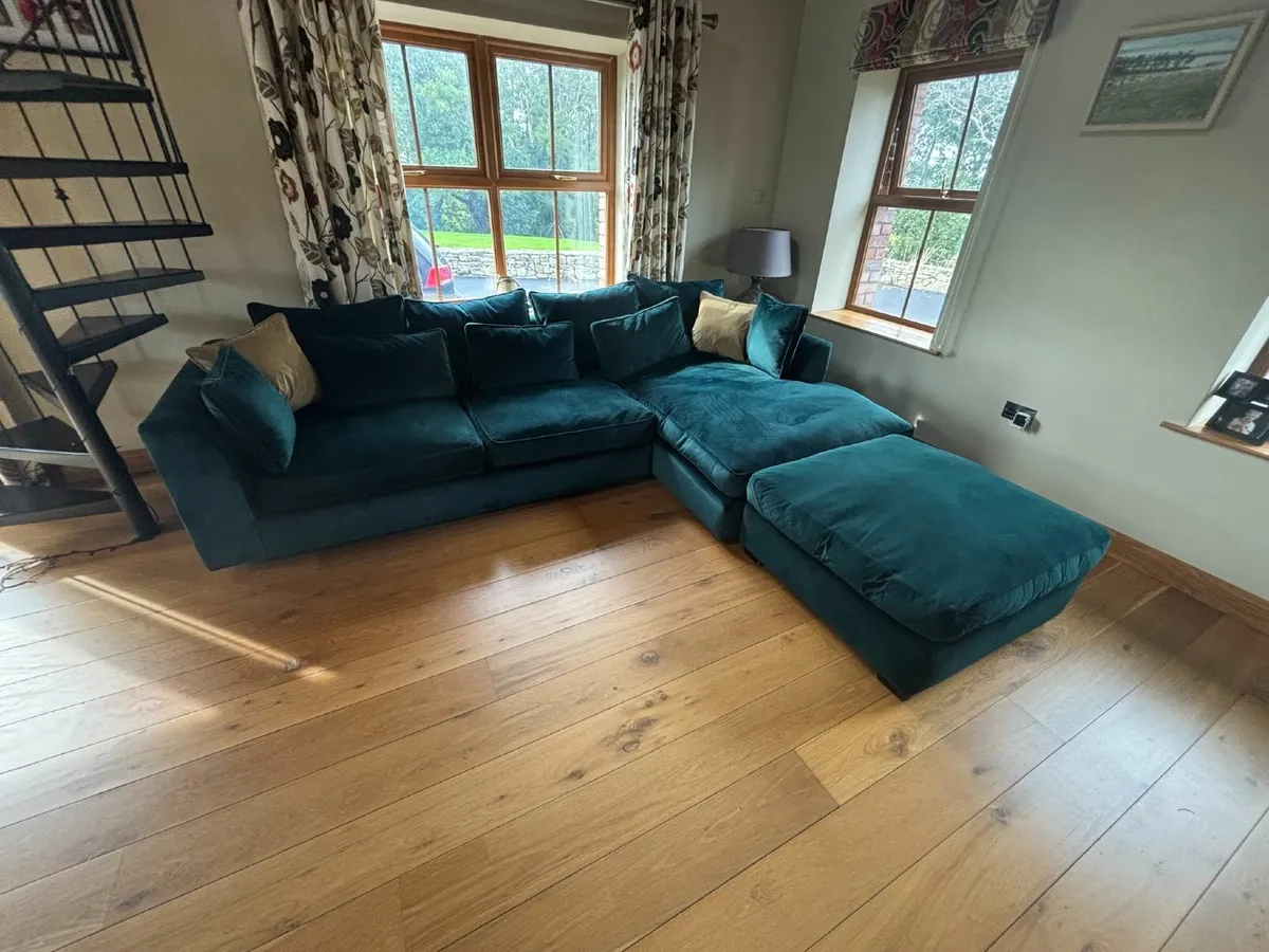 Corner sofa and stool - Image 4