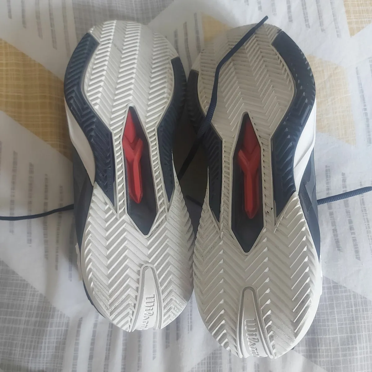 Tennis shoes - Image 4