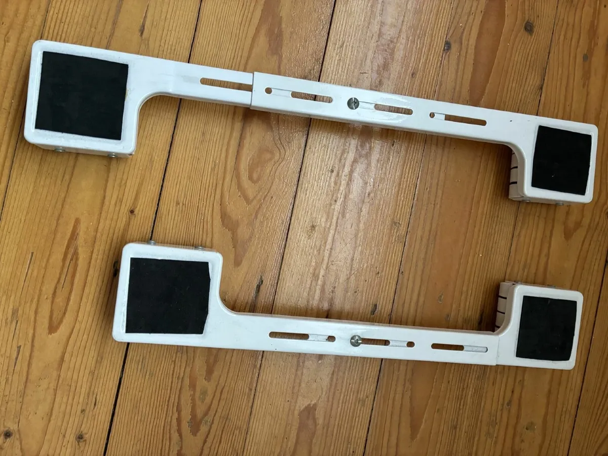 2 sets of appliance rollers - Image 1