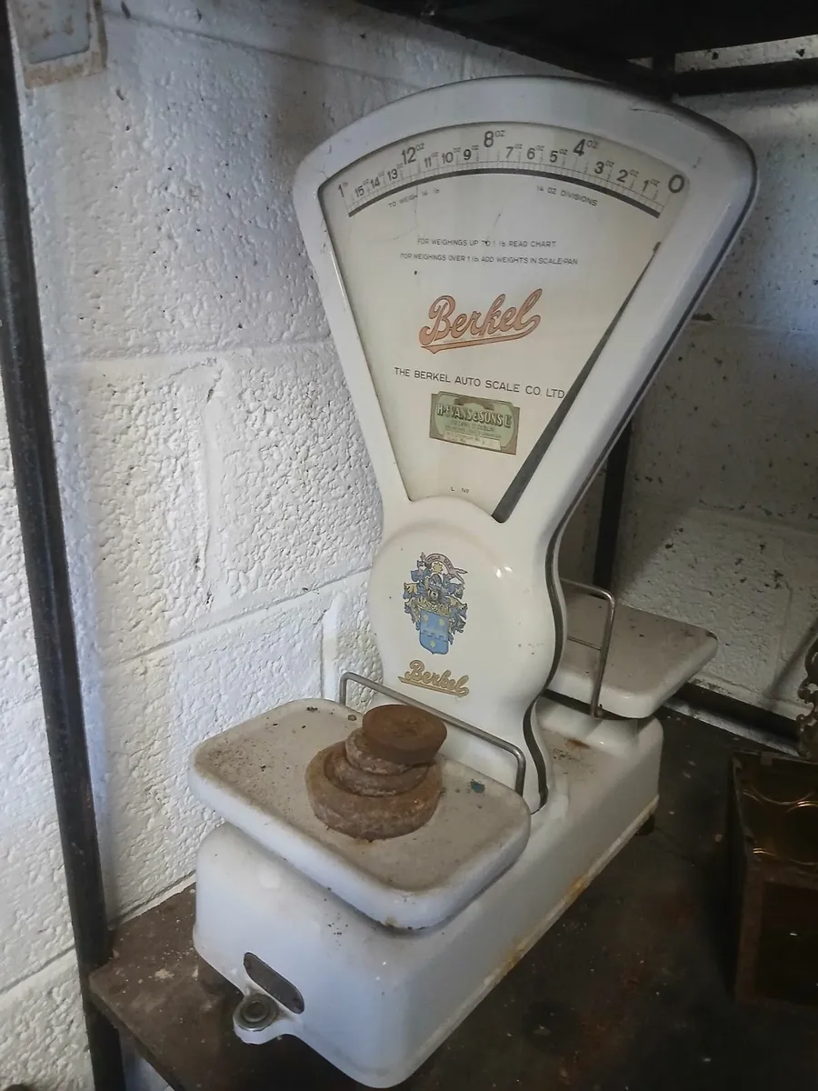 Weighing scales  antique
