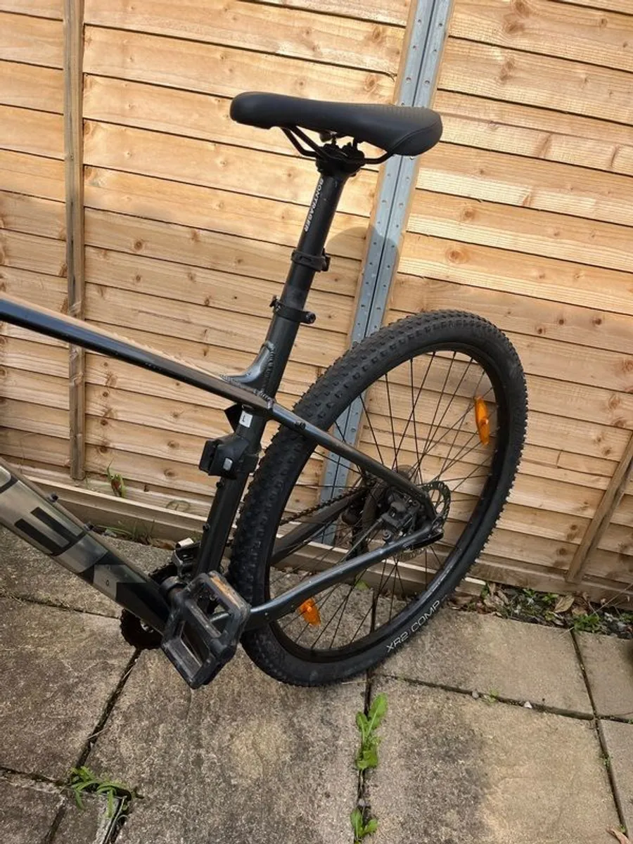 trek Marlin 5 - Image 2