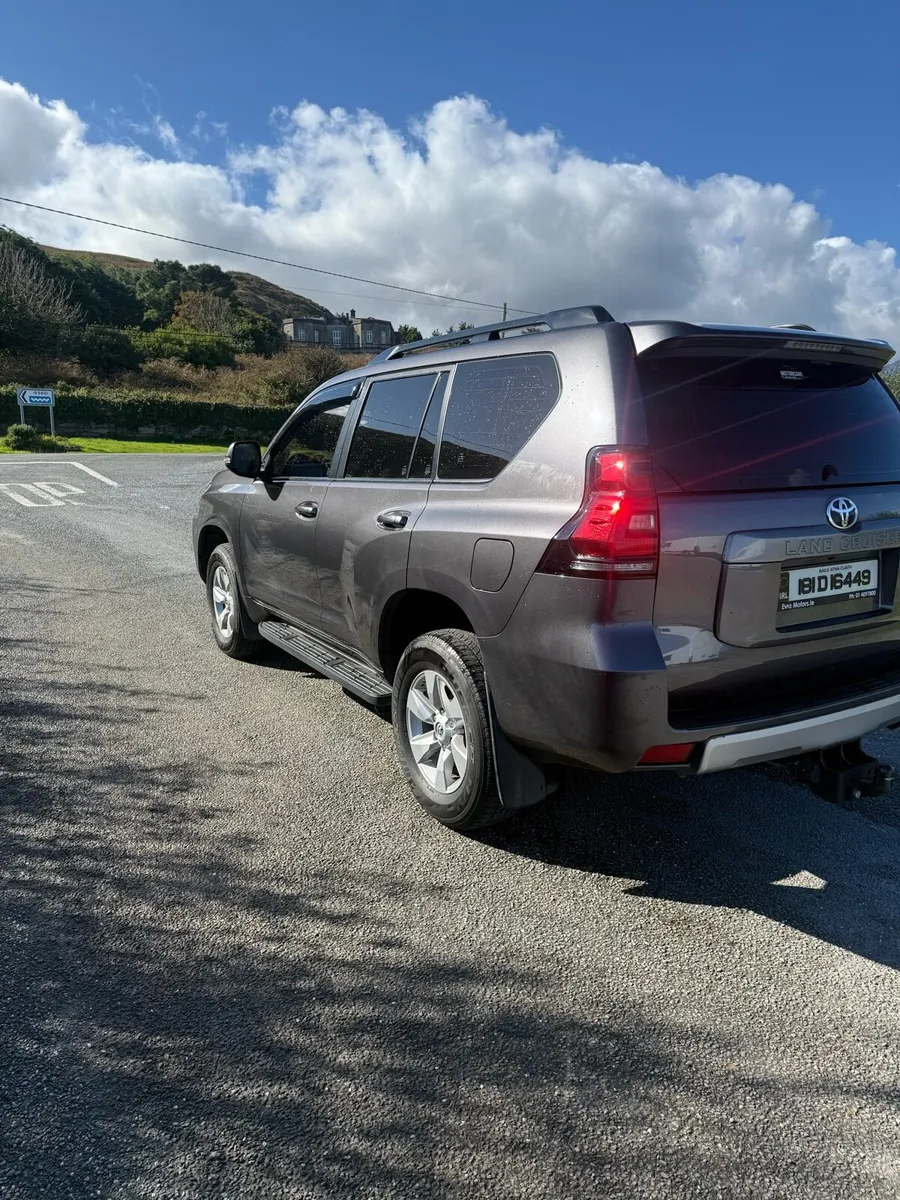 Toyota Land Cruiser LWB 2018 - Image 3