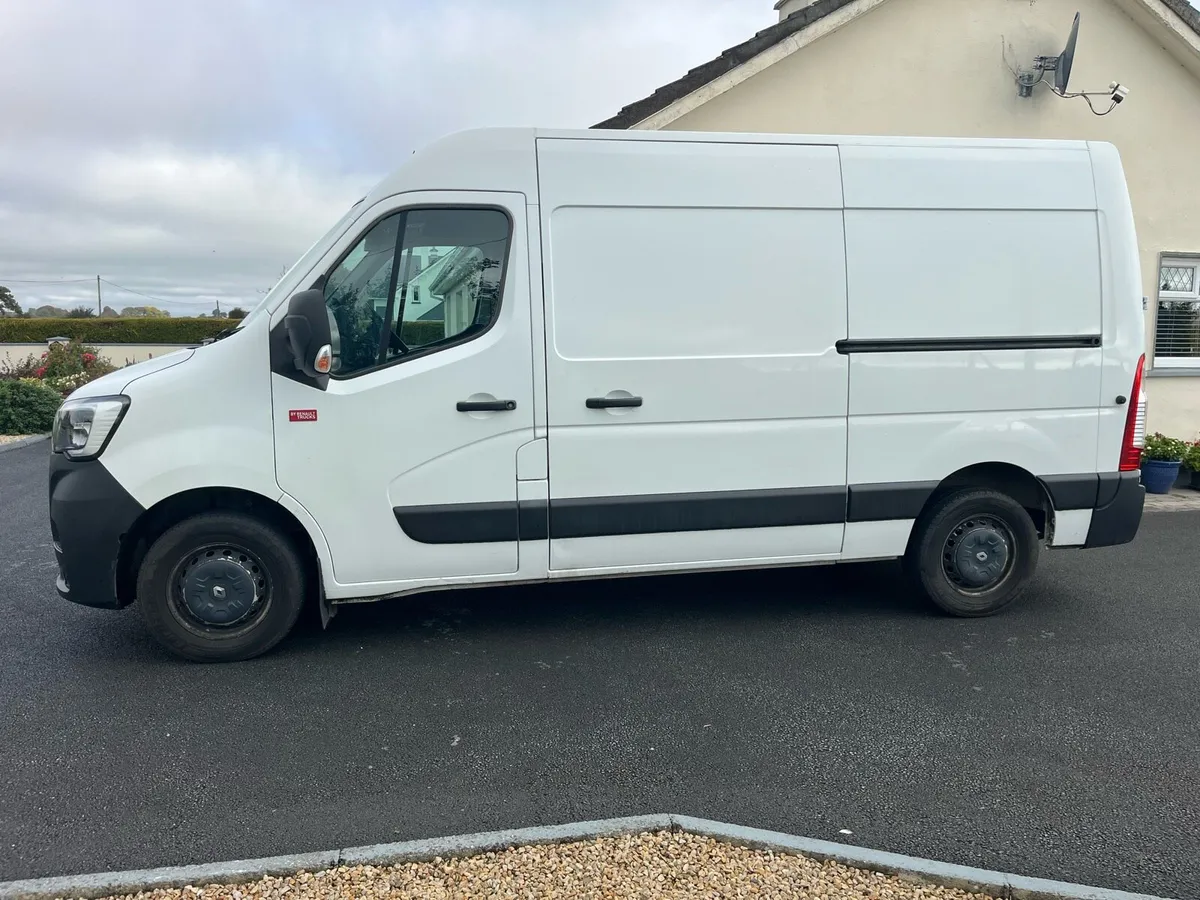Renault Master - Image 2